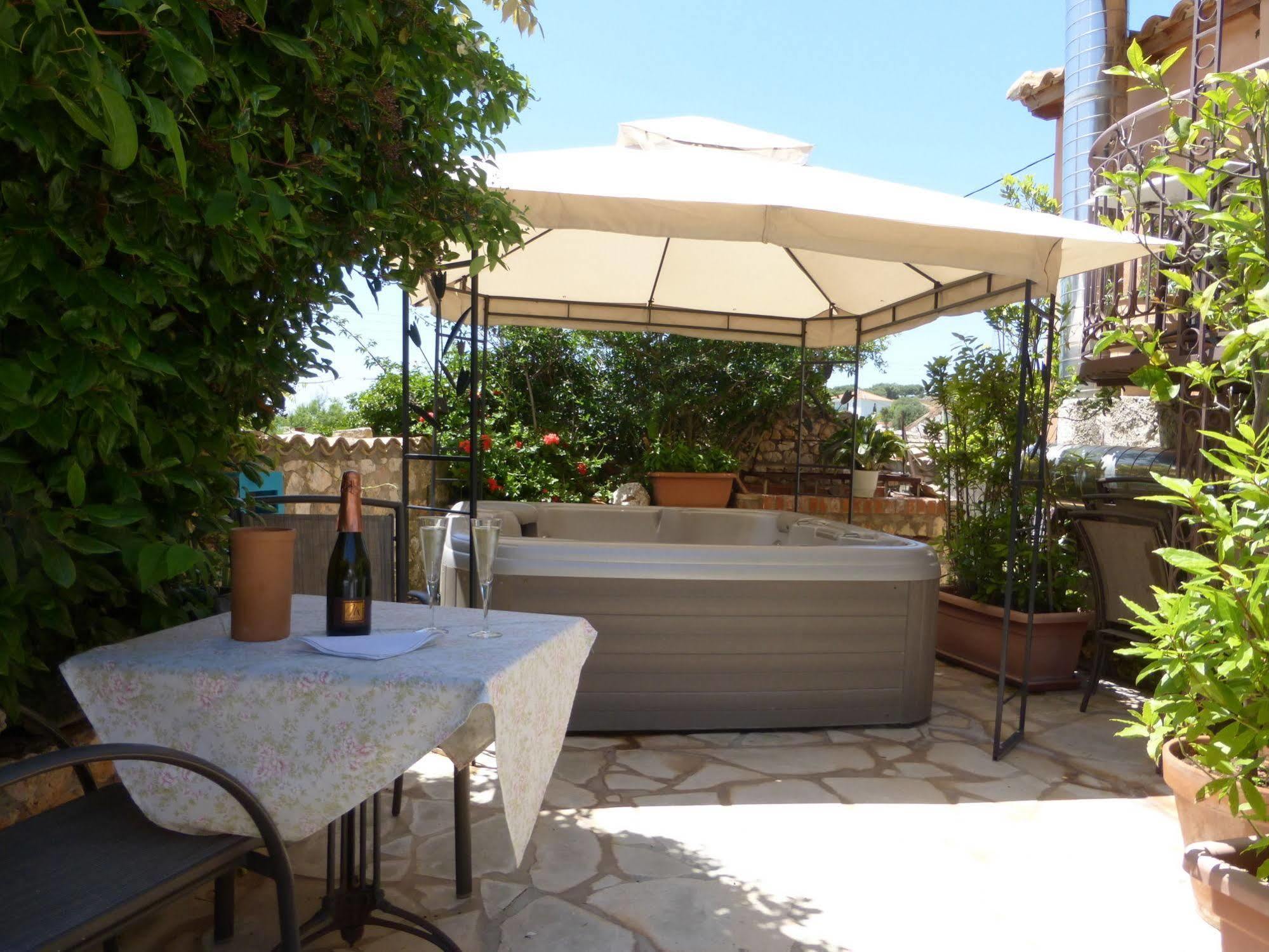 Museum Hotel George Molfetas Argostoli  Eksteriør billede